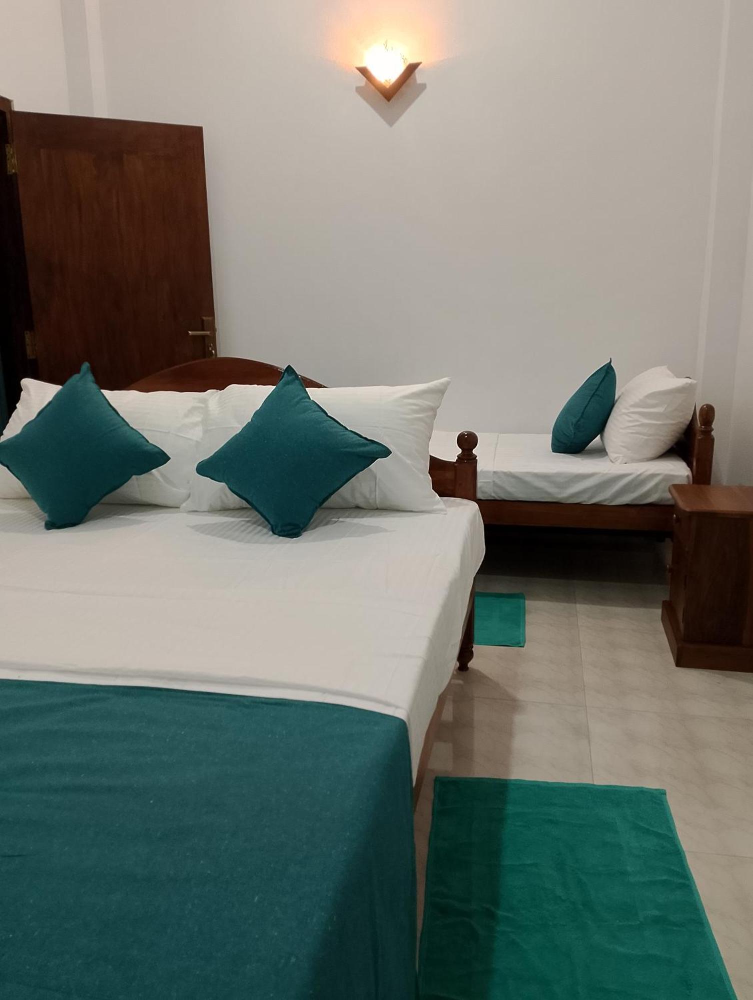 Star Beach Villa Tangalle Exterior foto